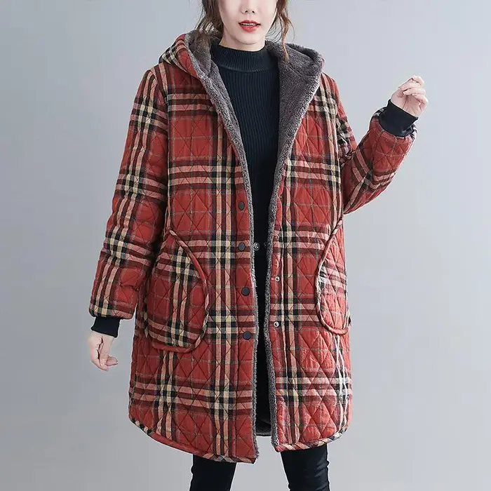 Giacche invernali casual Cappotti trapuntati trapuntati con cappuccio a righe Abbigliamento da donna Parka lunghi di grandi dimensioni Cappotti invernali in cotone XXXL rosso