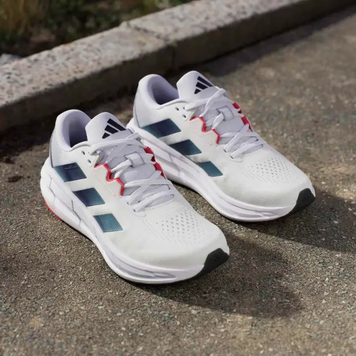 Scarpe da running bianche da uomo adidas Questar 3 Cloudfoam in mesh
