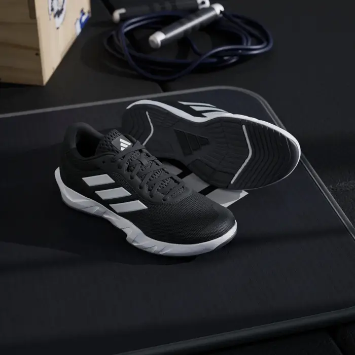 Adidas Sneakers uomo palestra AMPLIMOVE nere