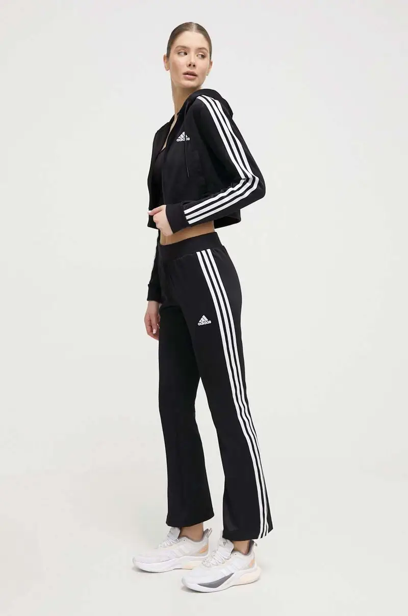 Adidas tuta da ginnastica donna colore nero IN1836