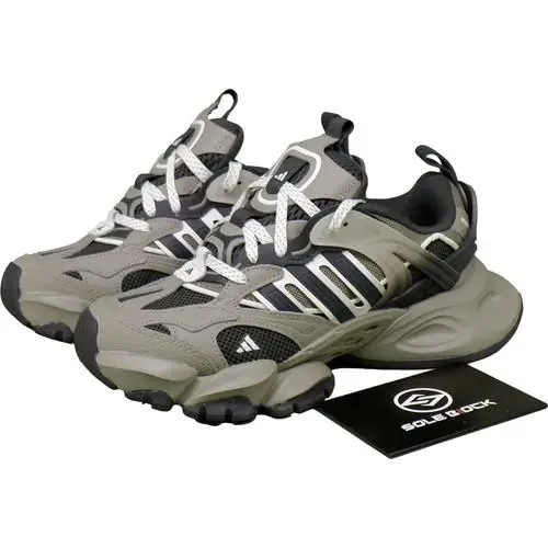 Adidas XLG RUNNER DELUXE Grigio Leggero JR8078 Unisex EU 44 5 nero/colore grigio argento