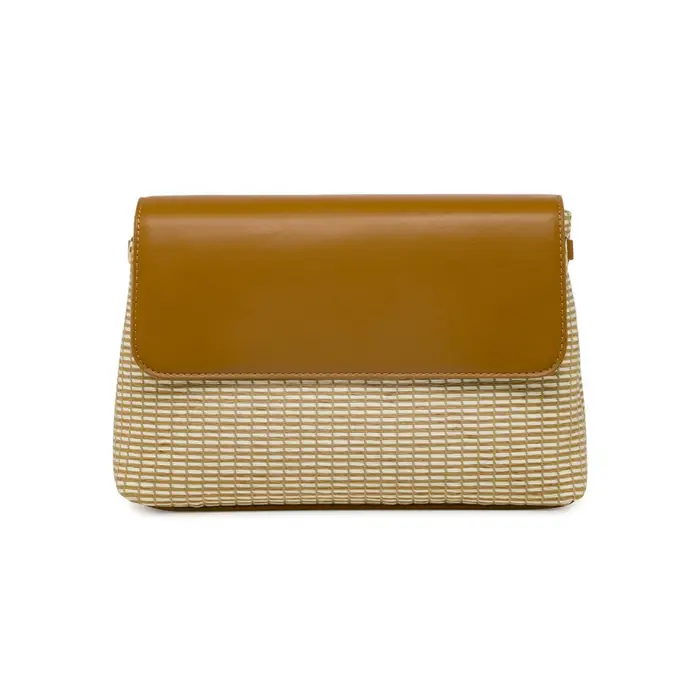 Pochette marrone Alesya da donna effetto cannettato con patta