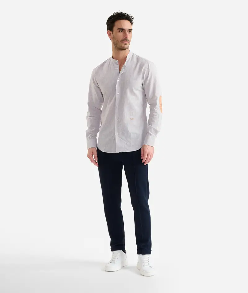 Alviero Martini Camicia coreana in lino e cotone a righine con toppe Cacao