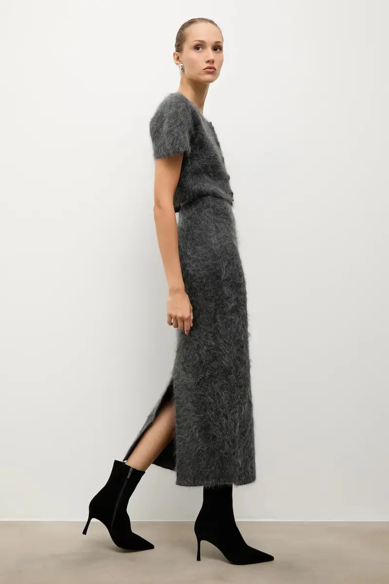 Answear.LAB stivaletti alla caviglia in camoscio donna colore nero