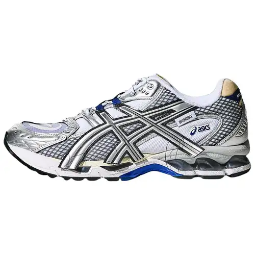 ASICS INVINCIBLE x Gel Nimbus 10 1 Pacchetto HTTP 404 - Scarpe da ginnastica unisex blu argento argento puro 1203A814-021