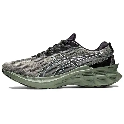 ASICS Novablast 2 LE Verde Lichene Scarpe da Ginnastica da Uomo Bianco 1011B331-300