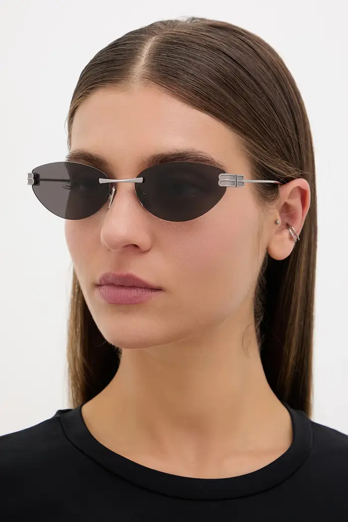 Balenciaga Occhiali da sole cat eye da donna Argento