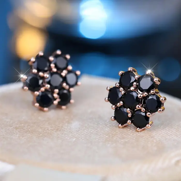 Orecchini a bottone con fiore in zircone nero dal design romantico per donna, gioielli da sposa vintage color oro rosa colore oro rosa/nero