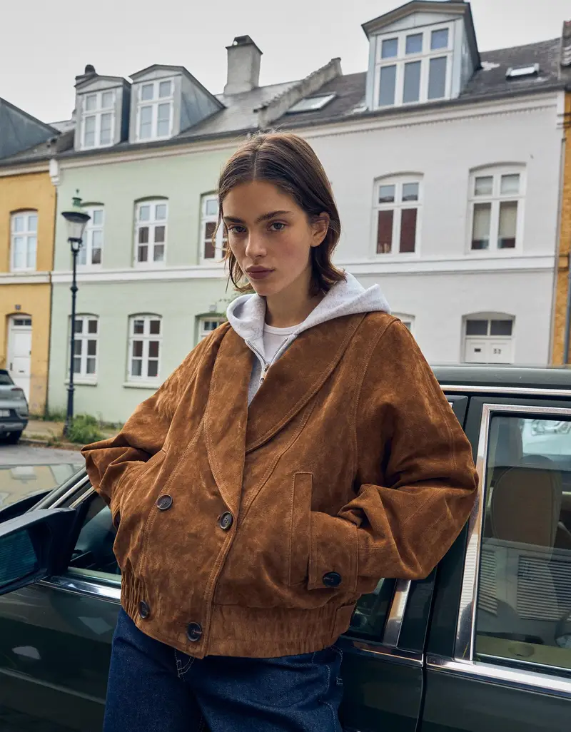 Bershka Giubbotto Effetto Camoscio Incrociato Donna Marrone