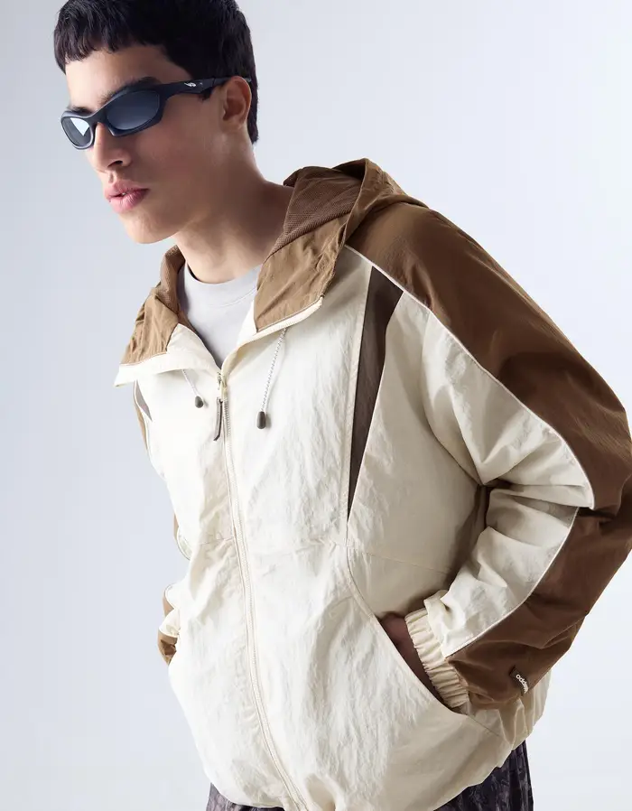 Bershka Giubbotto Tecnico Con Cappuccio Uomo Marrone