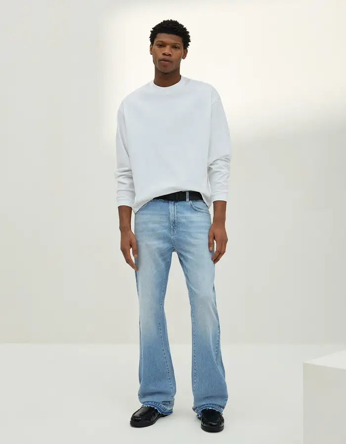 Bershka Jeans Flare Fit Confort Uomo (Eur 44) Azzurro Lavato