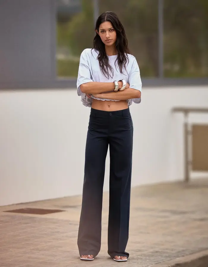 Bershka Pantaloni Gamba Larga Donna Marino