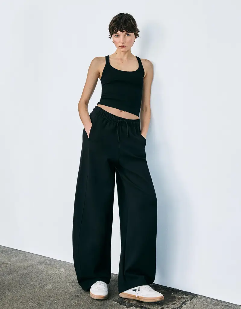 Bershka Pantaloni In Felpa Barrel Donna Nero