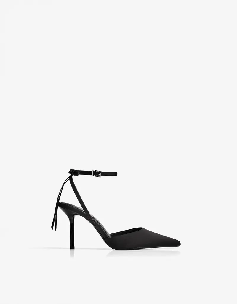 Bershka Scarpe Con Tacco E Fiocco Donna Nero