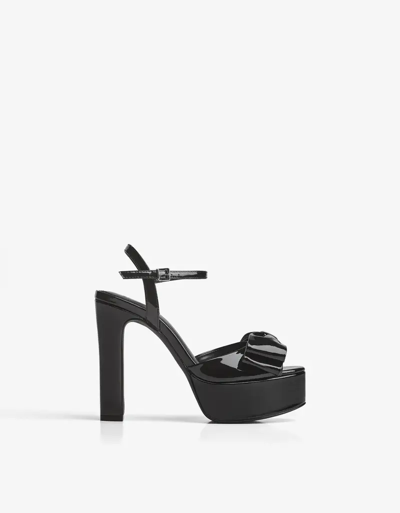 Bershka Scarpe Con Tacco E Fiocco Donna Nero