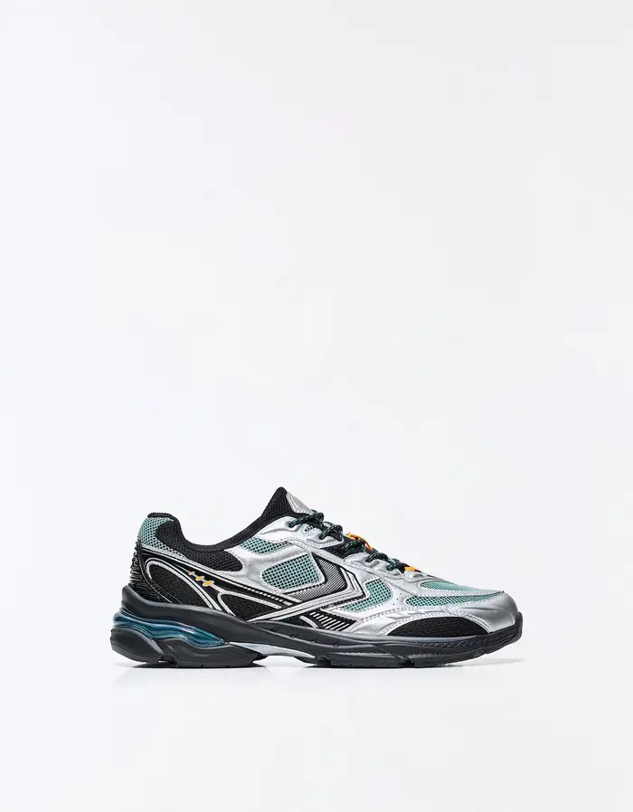 Bershka Scarpe Sportive Con Dettaglio Asimmetrico Uomo Multicolore