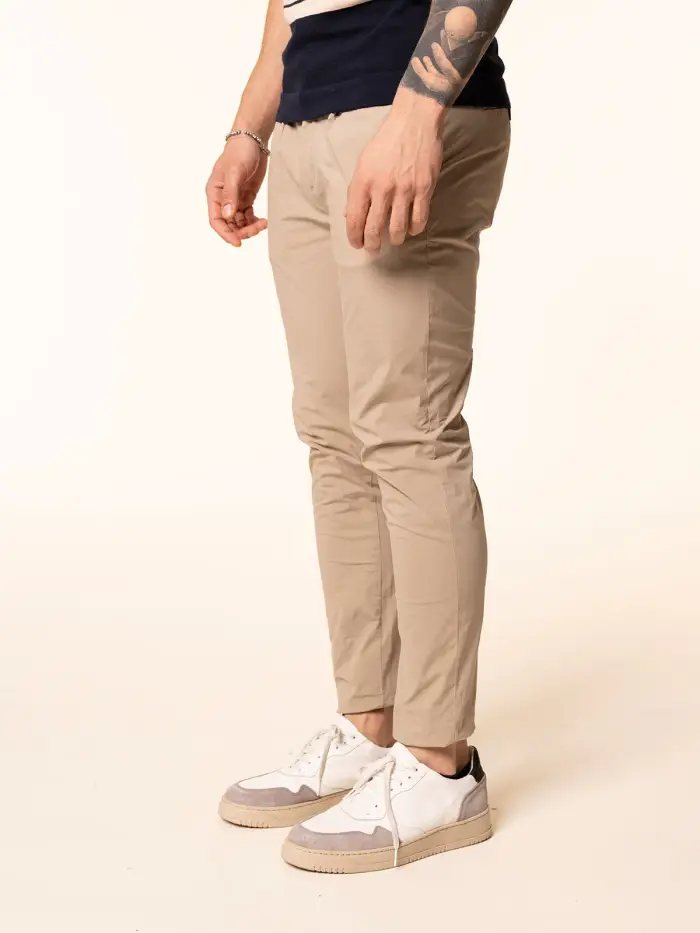 BLOOKER Pantaloni chino in cotone Colore