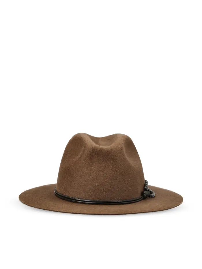 Cappello realizzato in feltro MARRONE