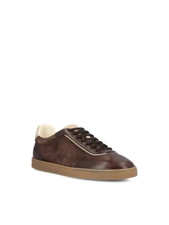 Sneakers realizzate in pelle di vitello MARRONE