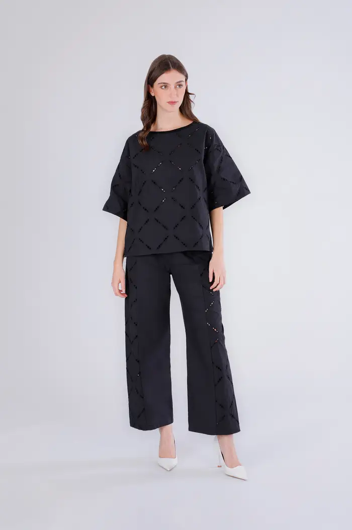 CafèNoir t-shirt bimateriale con davanti in sangallo nero