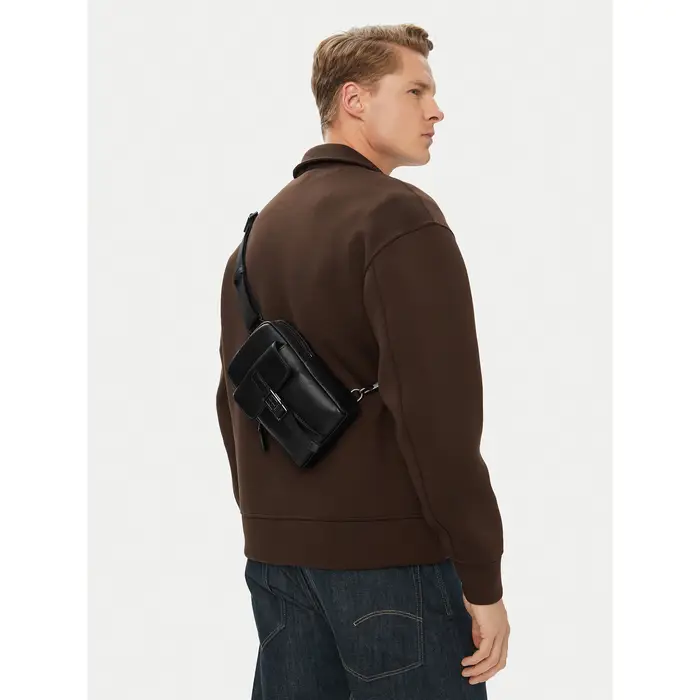 Calvin Klein Borsellino Emblem Hw Sling LV04D3507G Nero