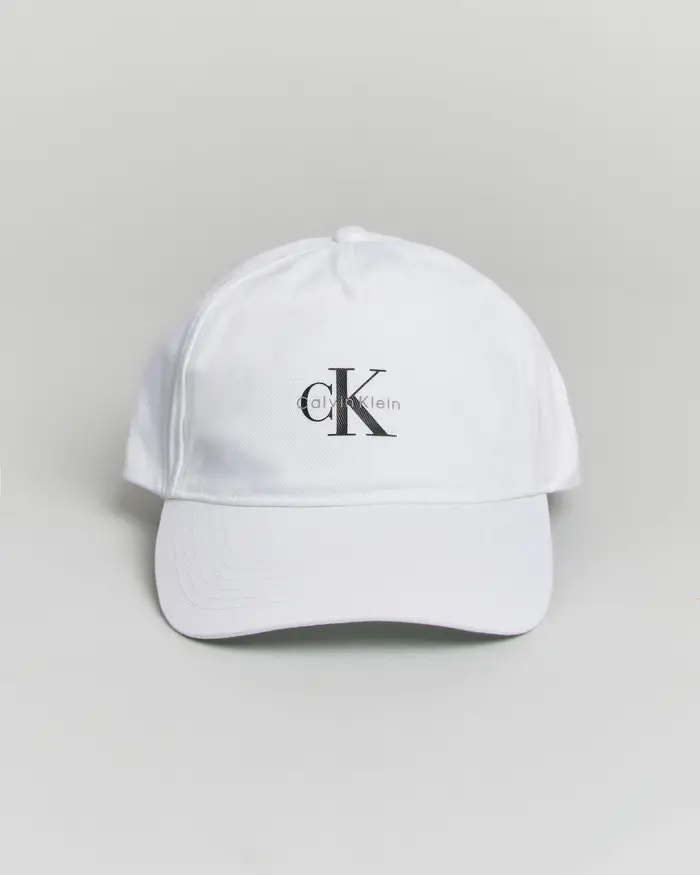 Calvin Klein Jeans Berretto bianco in cotone con logo monogramma stampato sul davanti