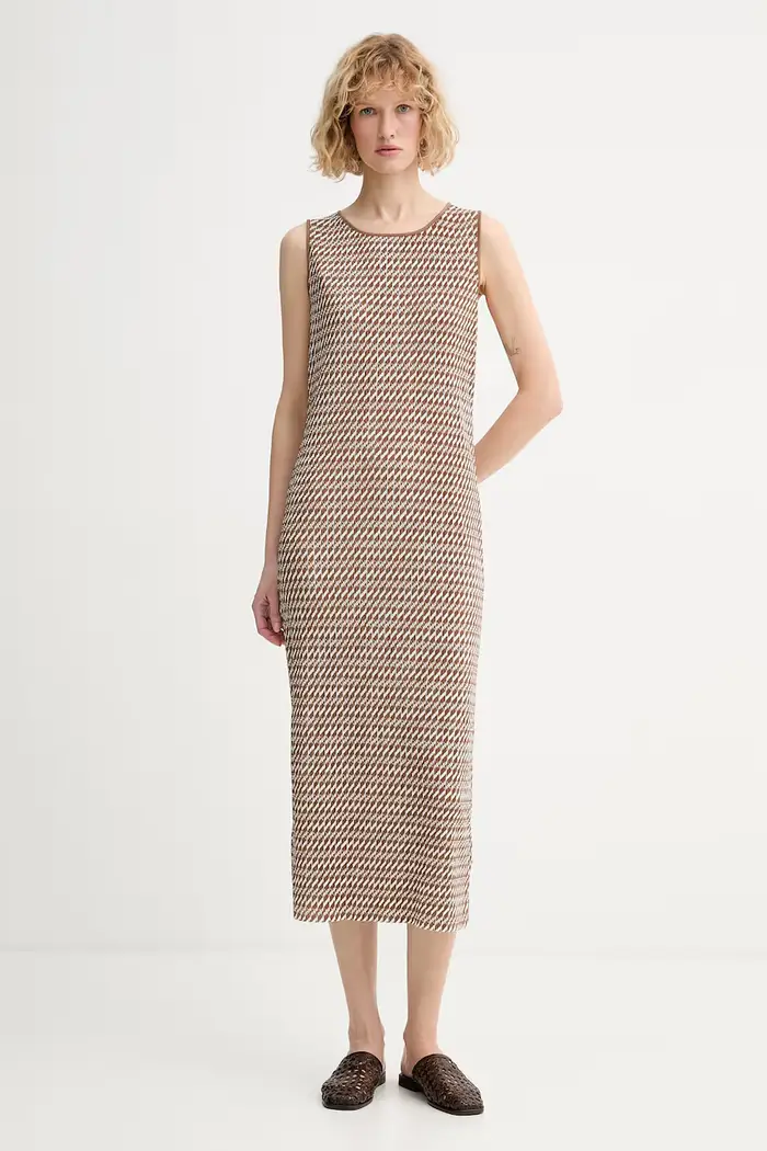 vestito d estate Marrone
