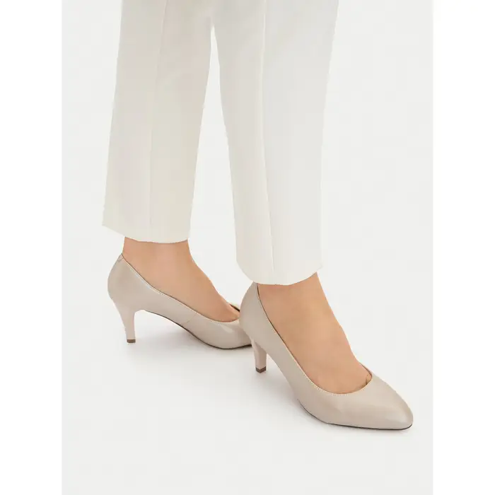 Caprice Décolleté 9-22402-44 Beige
