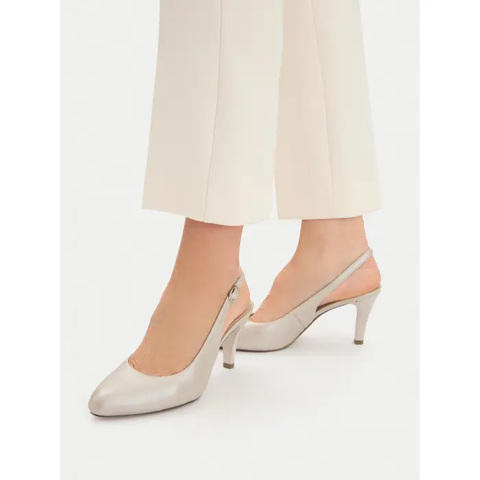 Caprice Décolleté 9-29606-42 Crema