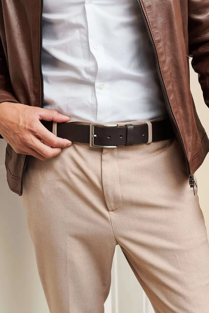 D'Arienzo Cintura uomo in pelle di vitello marrone con fibbia argento, Seleziona Taglia 110/125, Colore Marrone