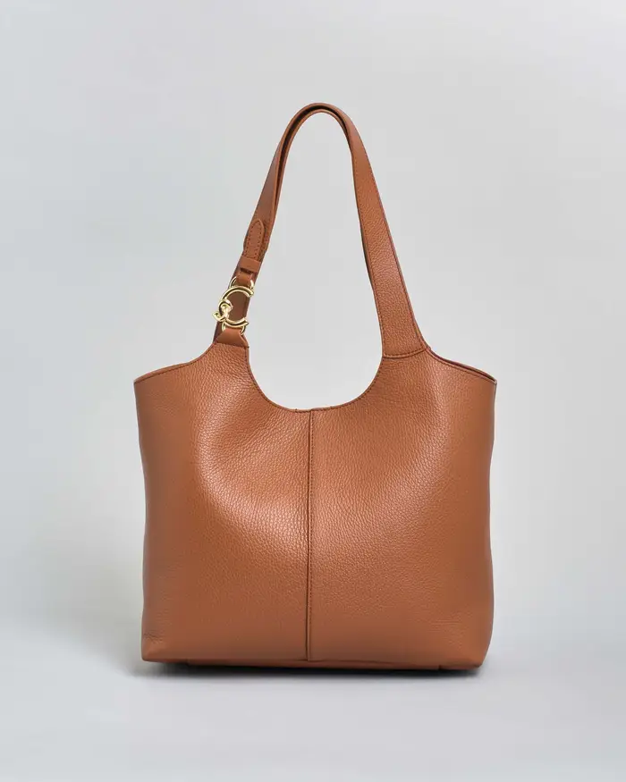 Coccinelle Borsa a spalla C-Easy in pelle martellata color cognac con manici e chiusura magnetica
