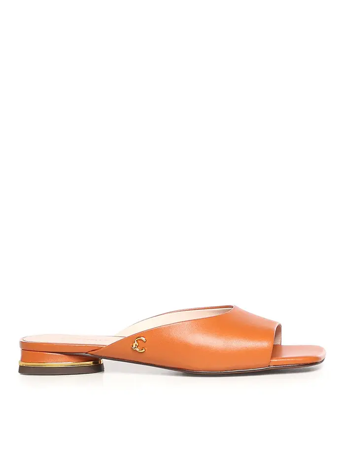Coccinelle Sandali piatti in pelle Beige