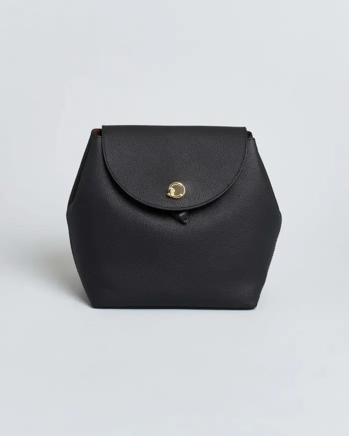 Coccinelle Zaino Nikla in pelle double-face nera con patta e logo C-Me