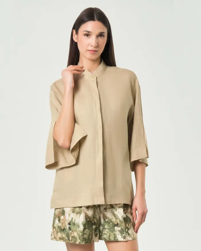 Colmar Originals Camicia over beige in puro lino con maniche a tre quarti e collo a coreana