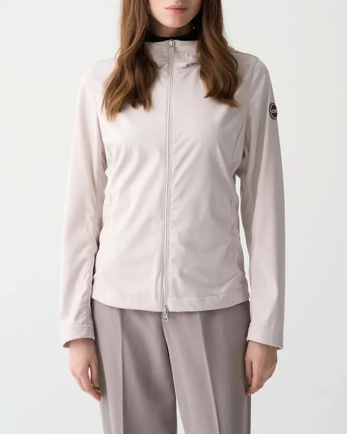 Giubbino Colmar Originals color gesso vestibilità regular in softshell impermeabile con cappuccio fisso