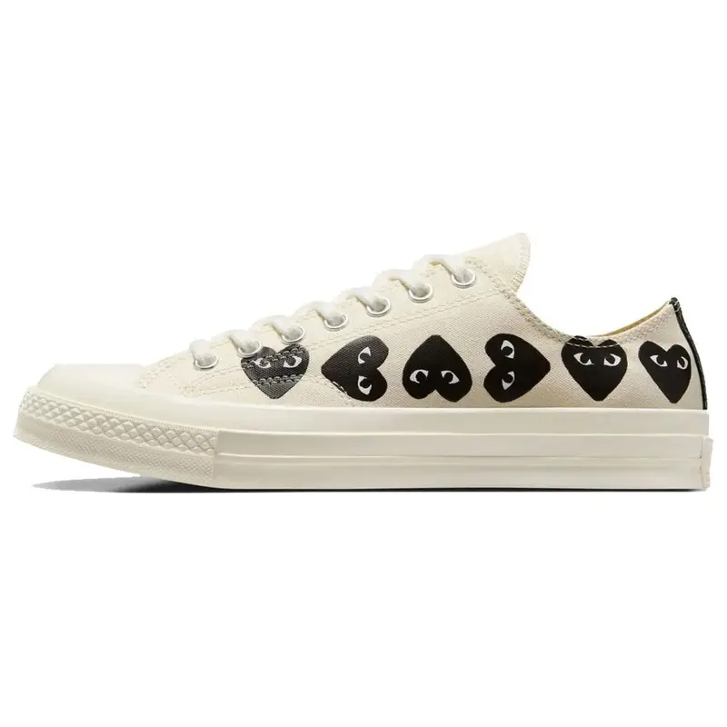 Converse Comme des Garçons PLAY x Chuck 70 Low Multi Heart - Latte Nero Sneakers Unisex Crema Aironato A08150C