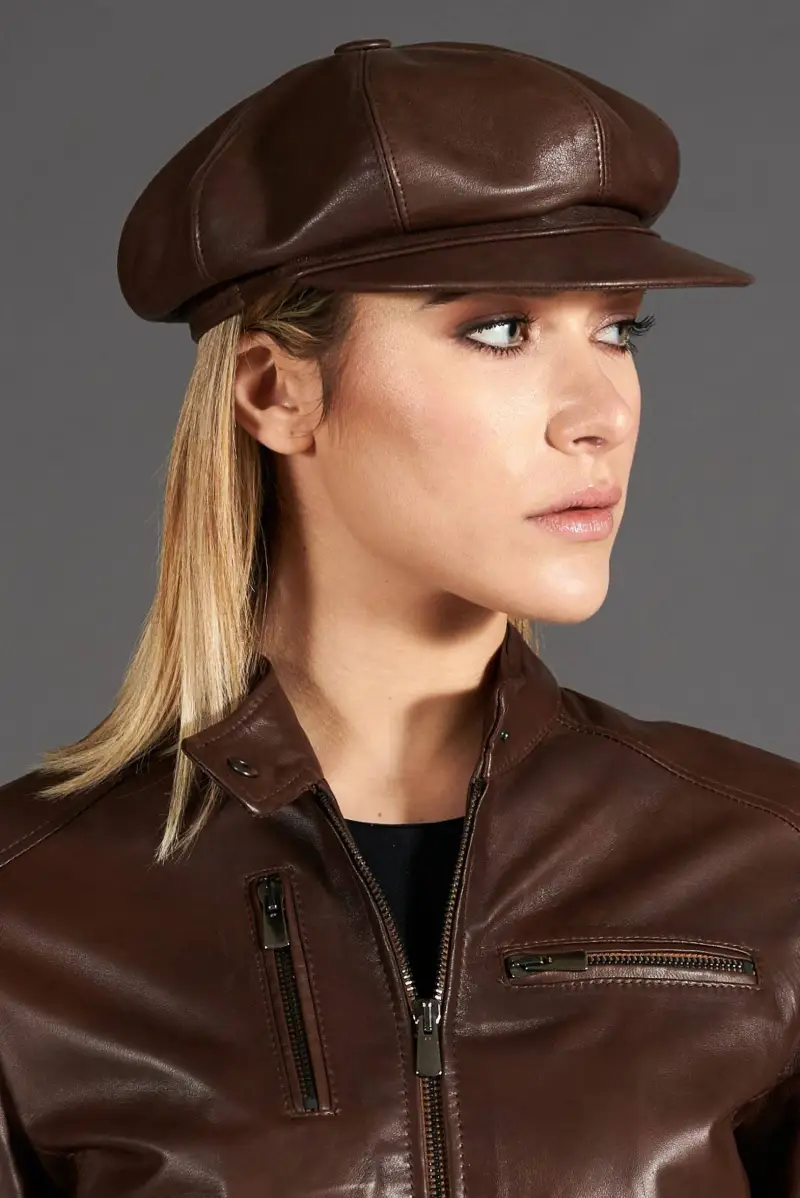 D'Arienzo Cappello da donna in pelle testa di moro stile berretto francese, Seleziona (59cm), Colore Testa di moro