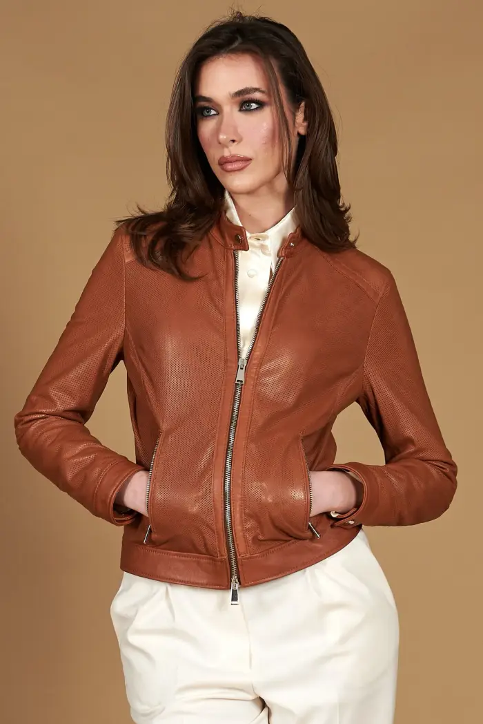 D Arienzo Giacca biker in pelle nappa traforata color cuoio effetto liscio, Seleziona Cuoio
