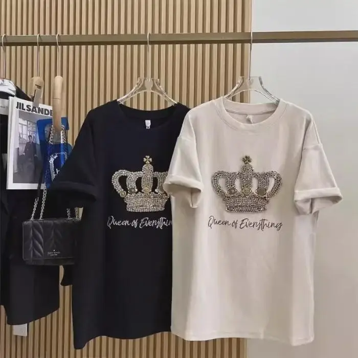 T-shirt Estiva Taglie Forti con Corona Ricamata a Maniche Corte - Top da Donna a Vestibilità Ampia che Ringiovanisce XL
