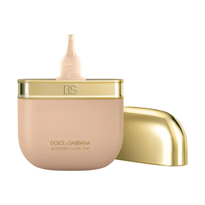 Dolce&Gabbana Viso Blueberry Nutri-Tint Crema colorata idratante e illuminante per la pelle 10N Light Medium - Sottotono neutro olivastro