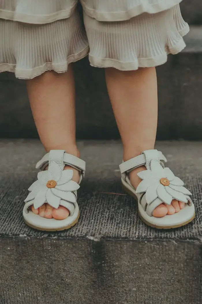 Donsje sandali in pelle bambino/a Iles Fields Sandals Daisy Bianco