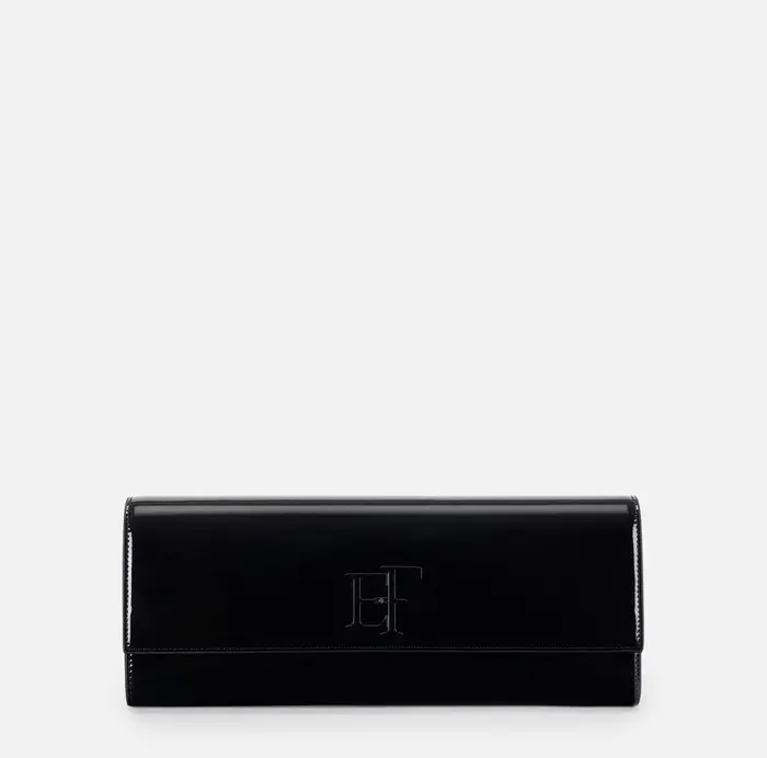 Clutch in vernice Nude