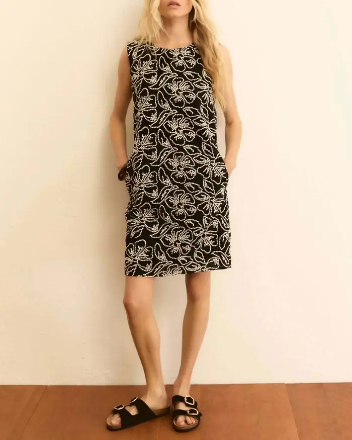 Emme Marella Abito corto nero in misto cotone e lino ricamato con motivo floreale a contrasto
