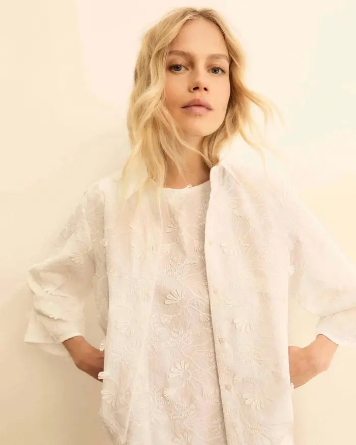 Emme Marella Camicia a mezze maniche bianca in popeline con ricami effetto tridimensionale