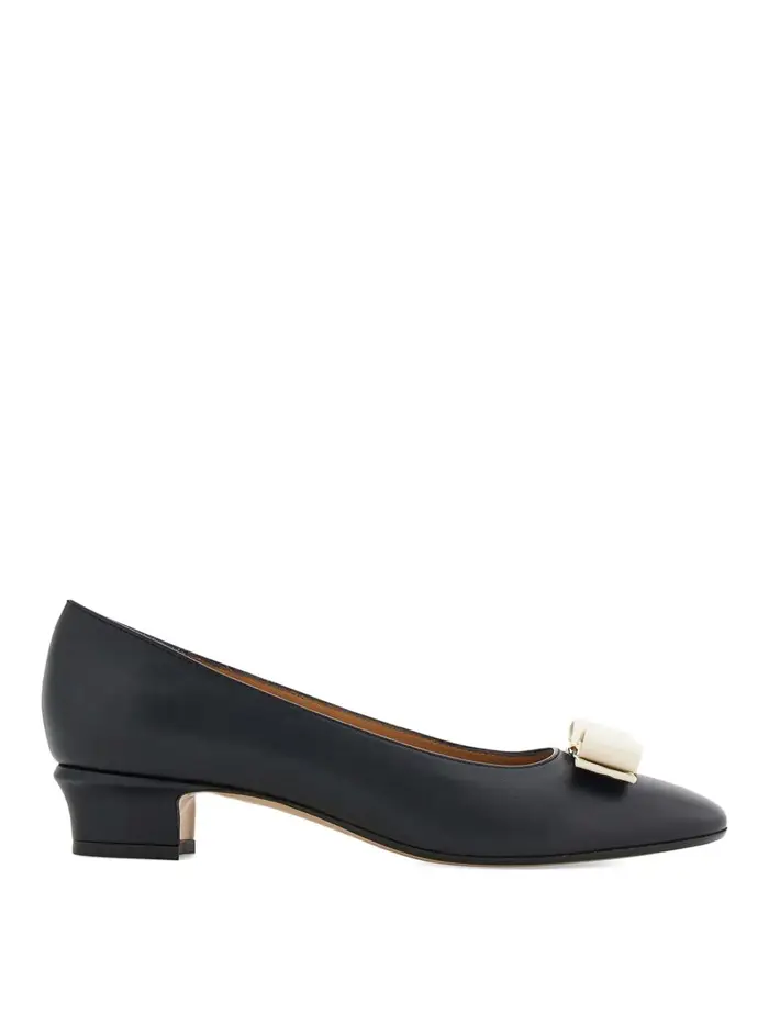 Ferragamo Décolleté in pelle Vara Nero