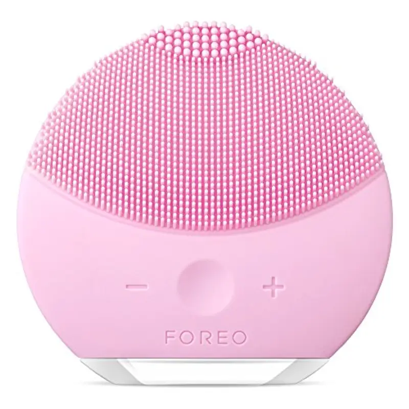 FOREO Luna Mini 2 Spazzola Pulizia Viso, Compatta, Massaggio Hi-Tech, per Tutti i Tipi di Pelle, Ultraigienico, Semplice, Detergente in