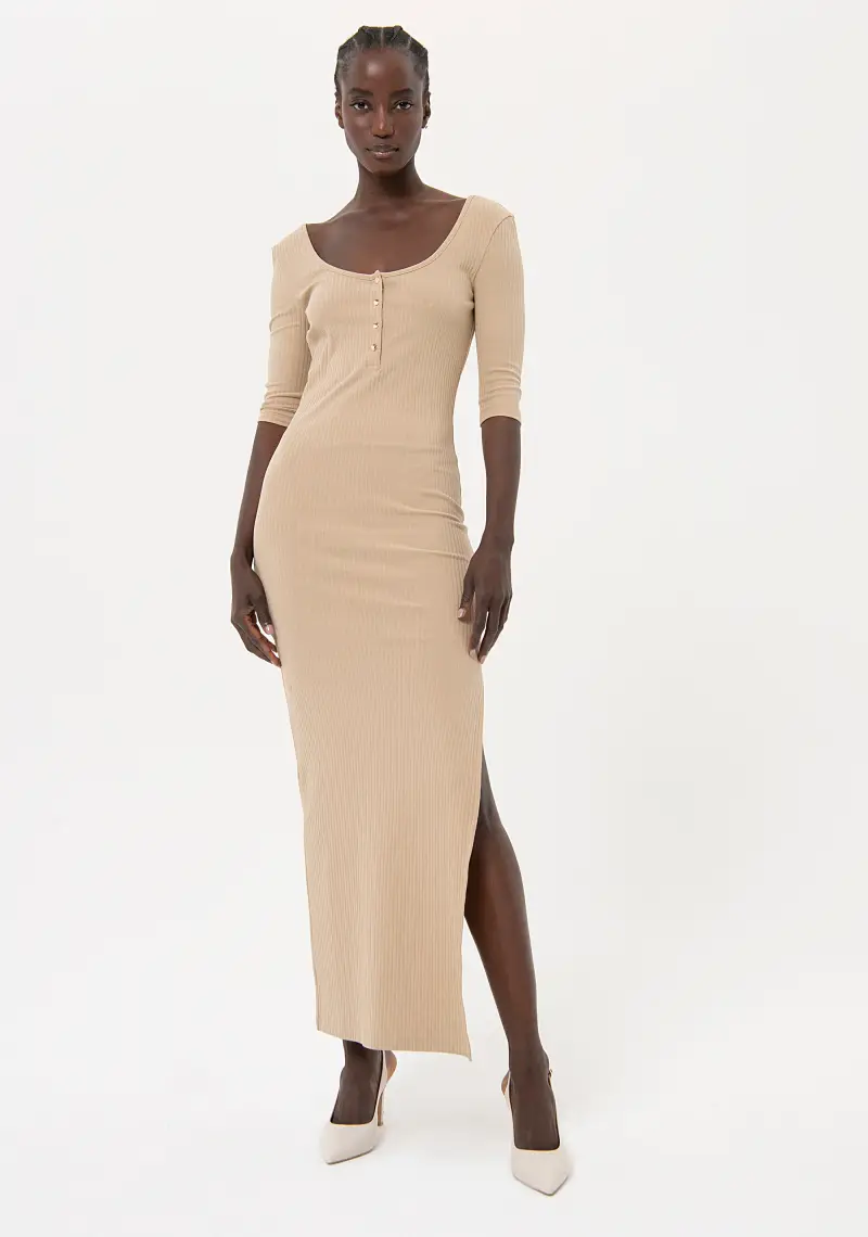 Fracomina Abito lungo slim a costine con scollo madonna