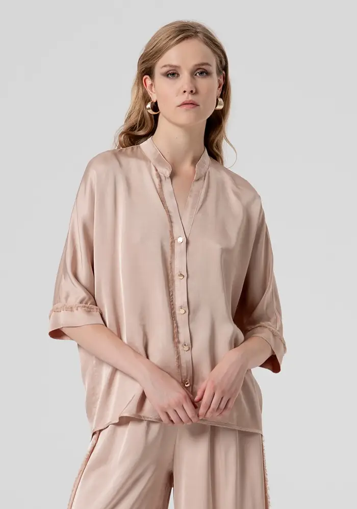 Camicia over in raso di viscosa