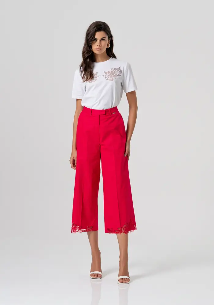 Fracomina Pantalone cropped in cotone con ricami sul fondo