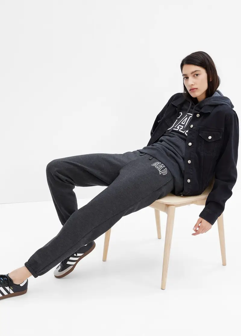 GAP Joggers in cotone con ricamo logo,, Grigio scuro melange, REGULAR